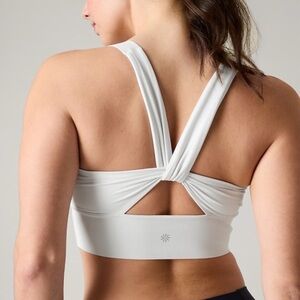 Athleta Warrior Twist Longline Sports Bra Small, D-DD
